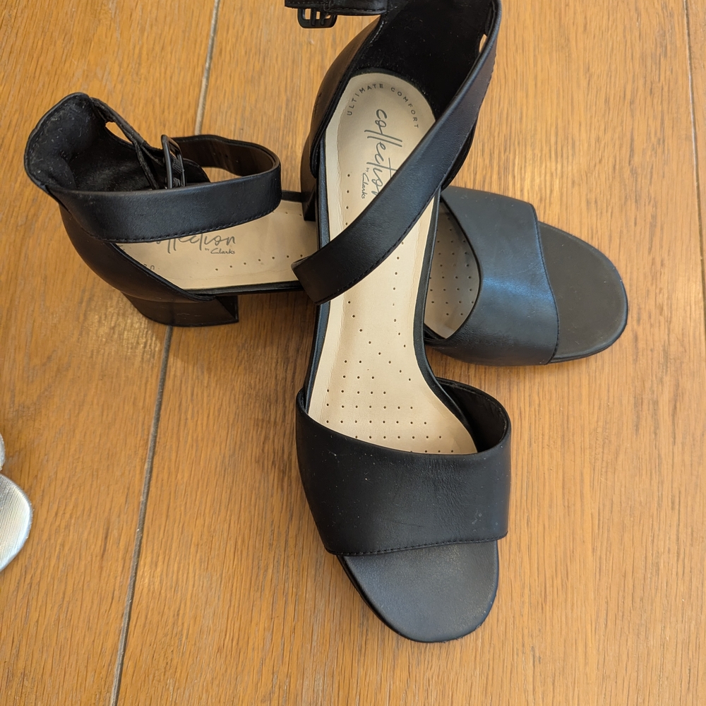 Set Of 3  Women's Heeled Sandals US 10. Pre Owned - Picture 3 of 8
